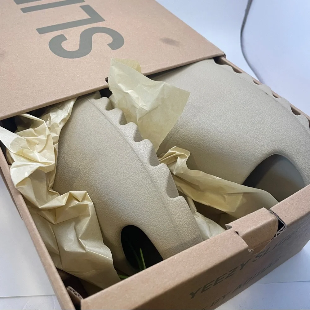 Yeezy by Adidas Slides Originals Brown Size 13‎